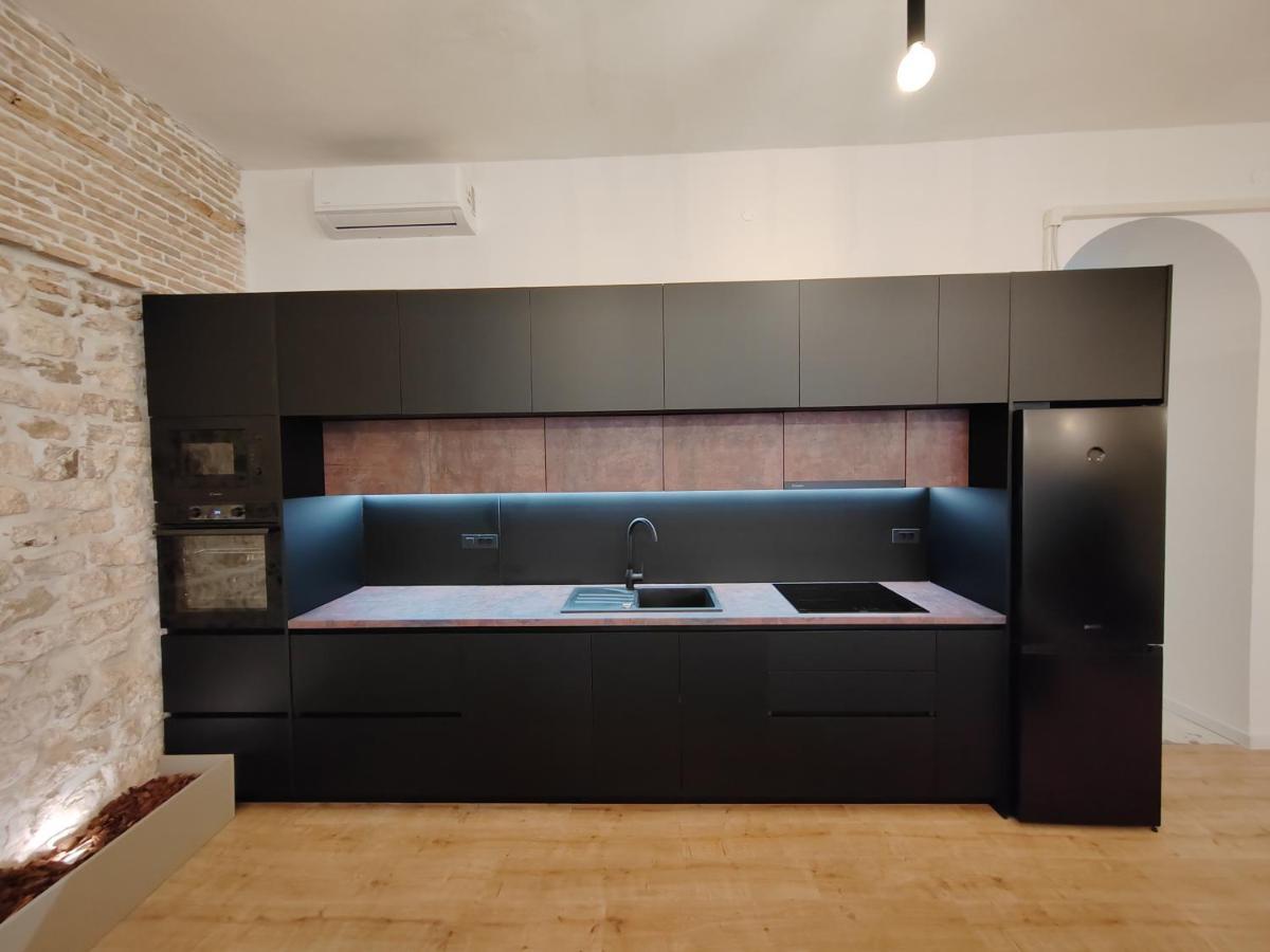 Town Square Apartment Ζαντάρ Εξωτερικό φωτογραφία