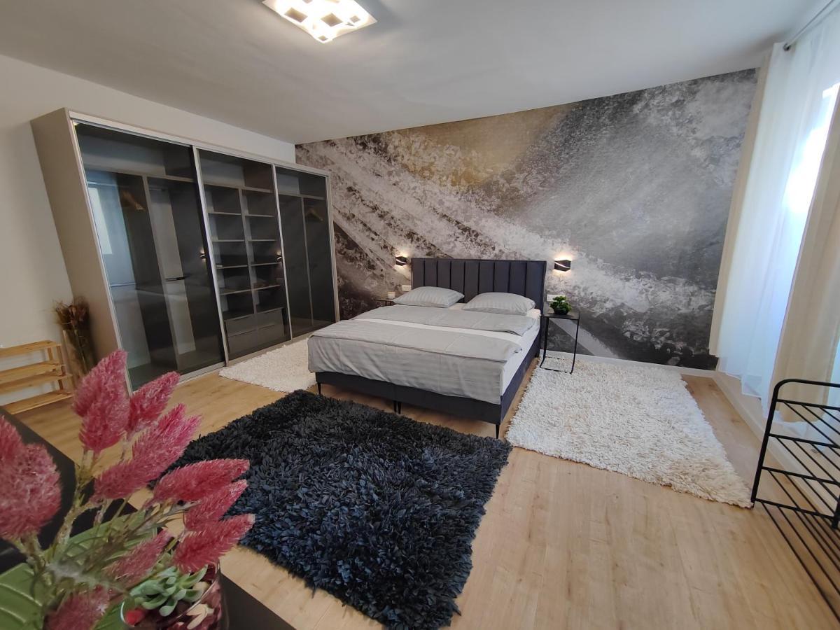 Town Square Apartment Ζαντάρ Εξωτερικό φωτογραφία